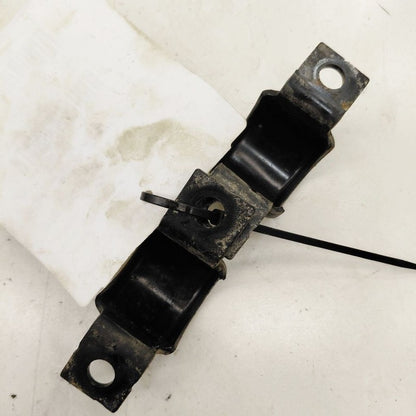 Chrysler 300 Rear Sway Bar Bushing Mounting Bracket  2017 2018 2019