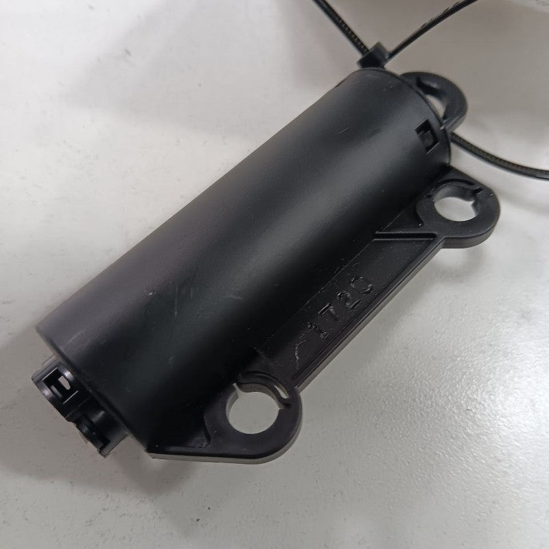 Outback Legacy Glove Box Damper 2025 2024 2023 2022 2021 2020 OEM