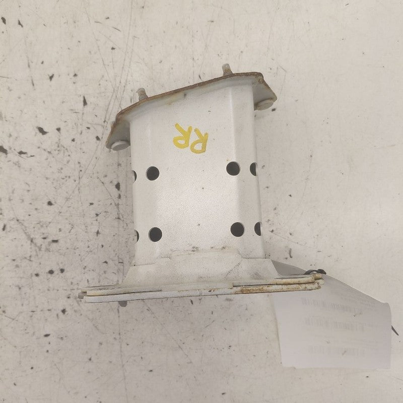 Nissan Rogue Bumper Mount Bracket Right Passenger Side Rear  2021 2022