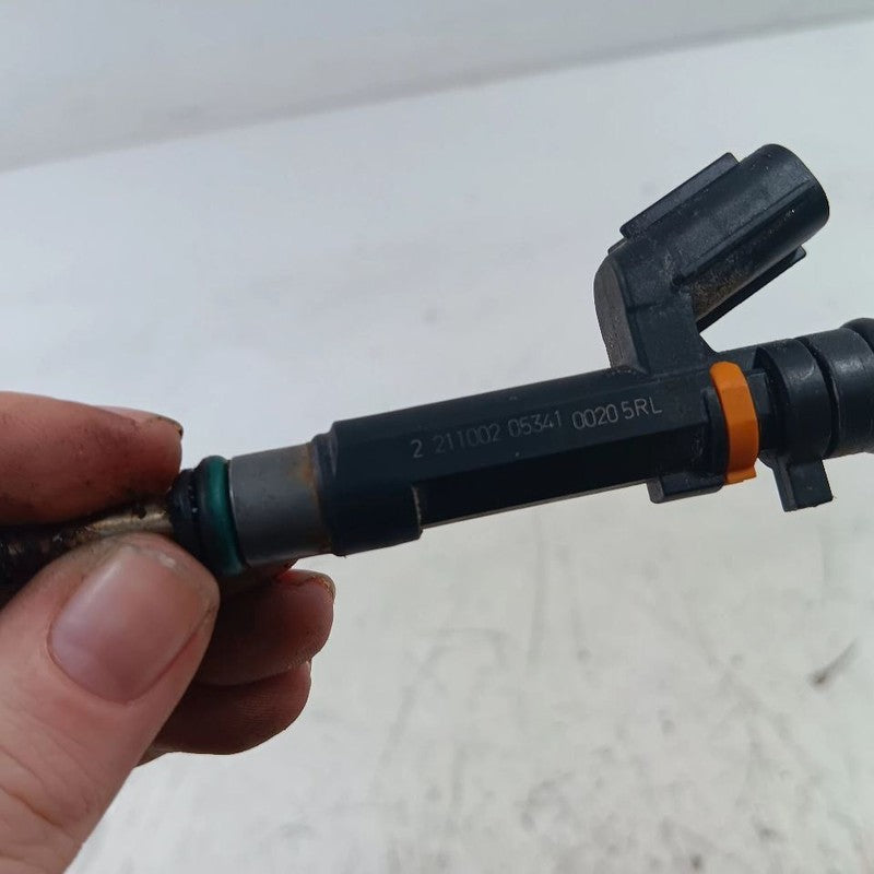 Fuel Injection Injector Fits 18-23 Nissan Kicks OEM