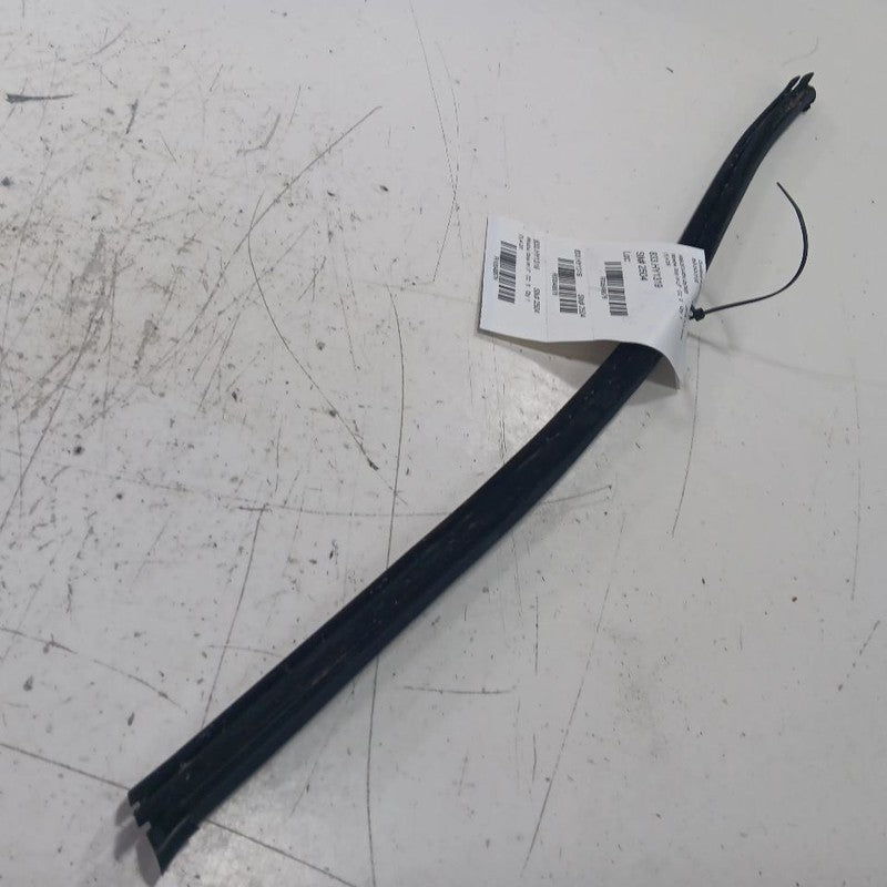 Hyundai Tucson Left Front Weather Strip Interior  2019 2020 2021 OEM