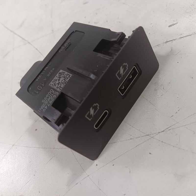 Outlander Sport USB Plug In Hub Port  2022 2023 2024 OEM