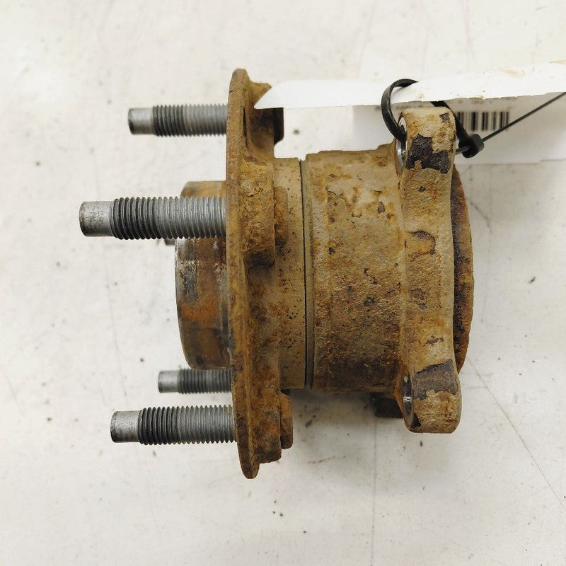 Chevy Trailblazer Left Rear Spindle Knuckle Bearing Hub  2023 2022 202
