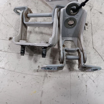 Nissan Kicks Door Hinge Set Right Rear Passenger  2021 2022 2023 2024