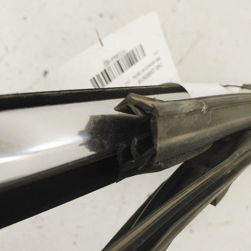 Cadillac XTS Door Glass Window Seal Rubber Right Passenger Rear Back 2