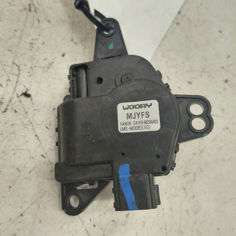 Kia Sorento Flap Door Motor Heater AC Door Actuator  2018 2017 2016