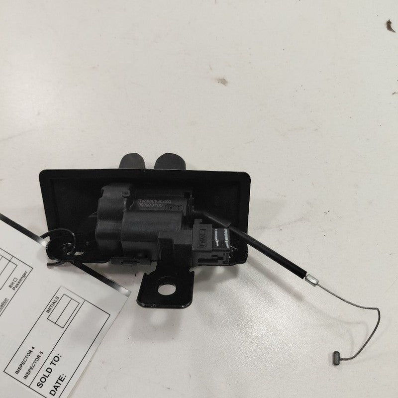 Ford Fusion Trunk Latch  2016 2015 2014 2013 OEM