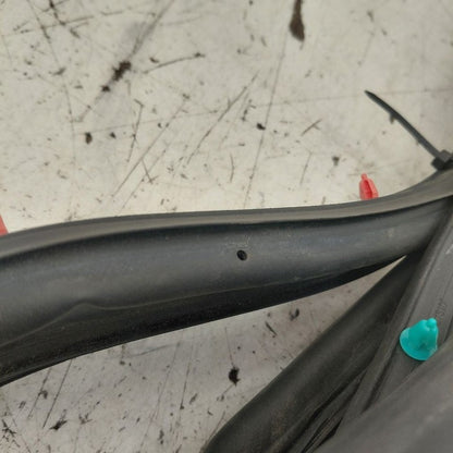Kia Sorento On Door Seal Rubber Left Driver Rear Back  2018 2017 2016