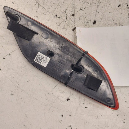 Chevy Trax Passenger Right Rear Side Marker Reflector  2025 2024