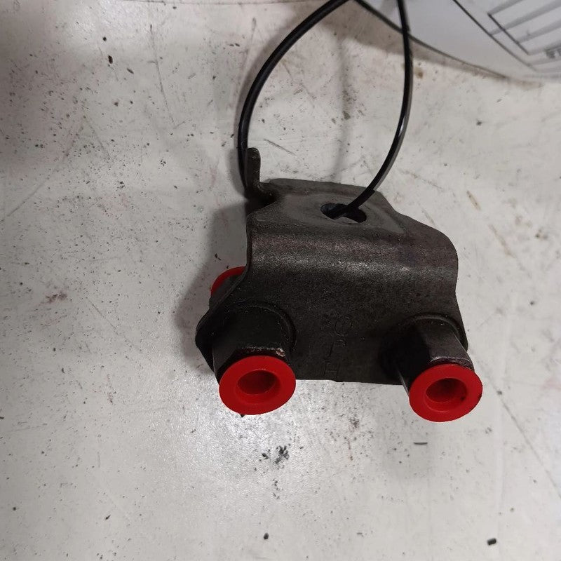 Hyundai Elantra Brake Line Proportioning Valve Junction Splitter  2017