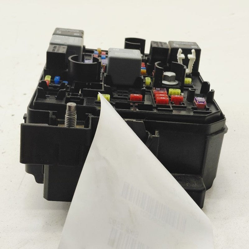 Fuse Box Engine Opt L3T Fits 20-24 Buick Encore GX 853021
