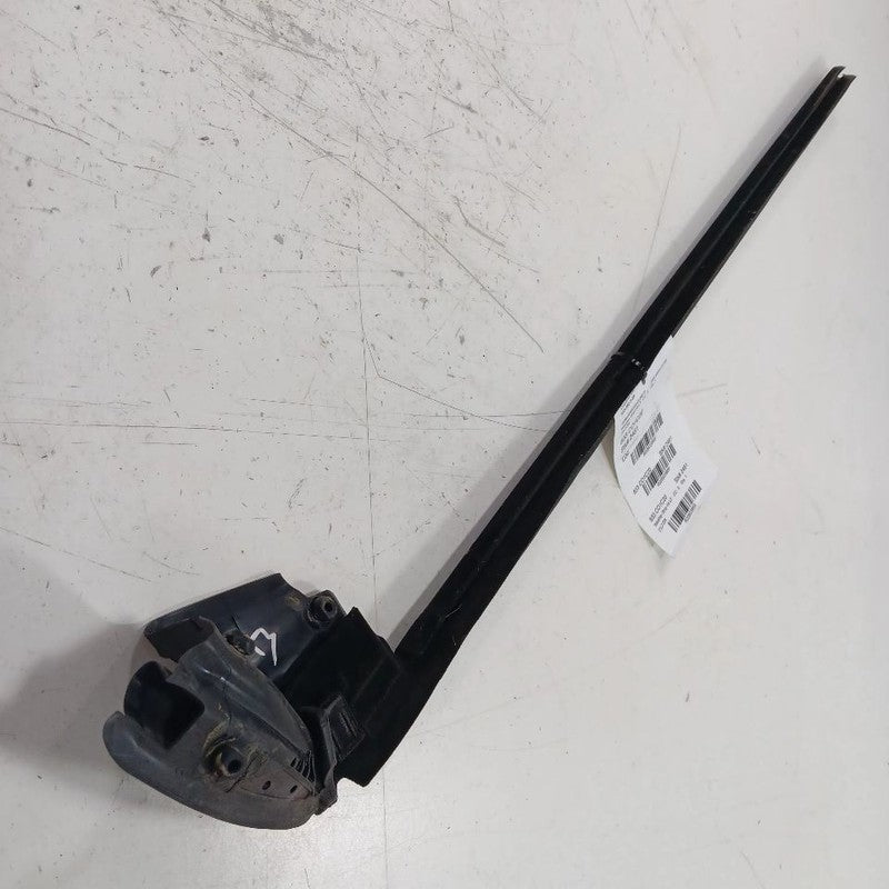 Mini Cooper Left Front Weather Strip Interior  2016 2017 2018 2019 202