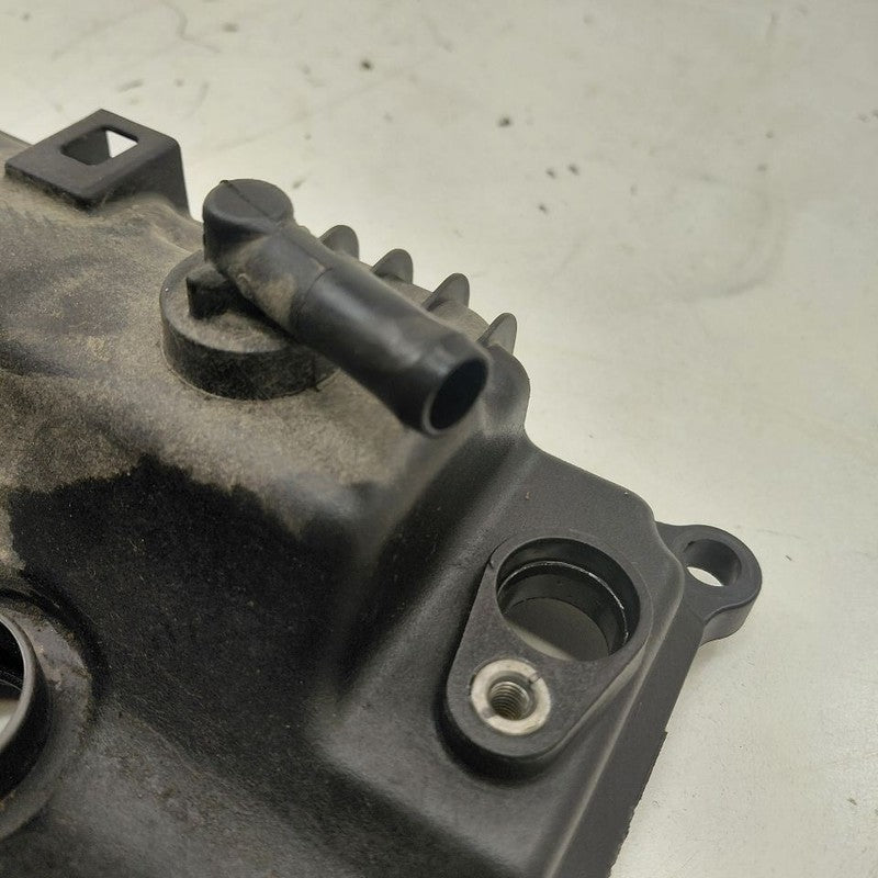 Hyundai Kona Engine Cylinder Head Valve Cover  2.0 2021 2020 2019