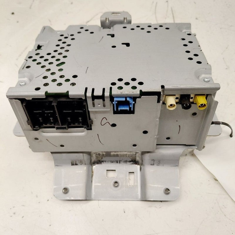 Audio Equipment Radio Receiver AM-FM-MP3 Fits 20 Ford Ecosport OEM
