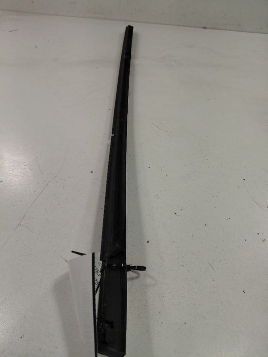 Fiat 500 Door Glass Window Weather Strip Trim Front Right Passenger  2