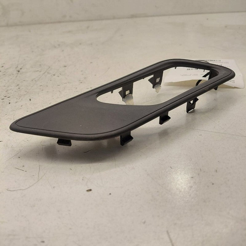 Nissan Rogue Interior Door Handle Bezel Trip Right Passenger Front 202