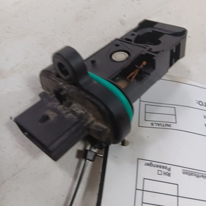 Mass Air Flow Meter Sensor Fits 19-23 GMC Sierra 1500 Pickup OEM
