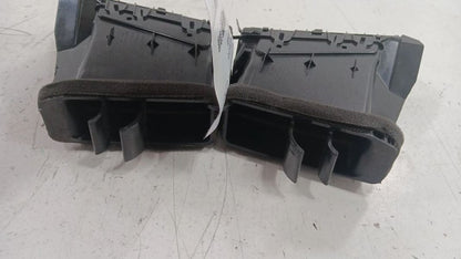 Infiniti G37 Dash Air Vent Center Middle  2009 2010 2011 2012 2013 OEM