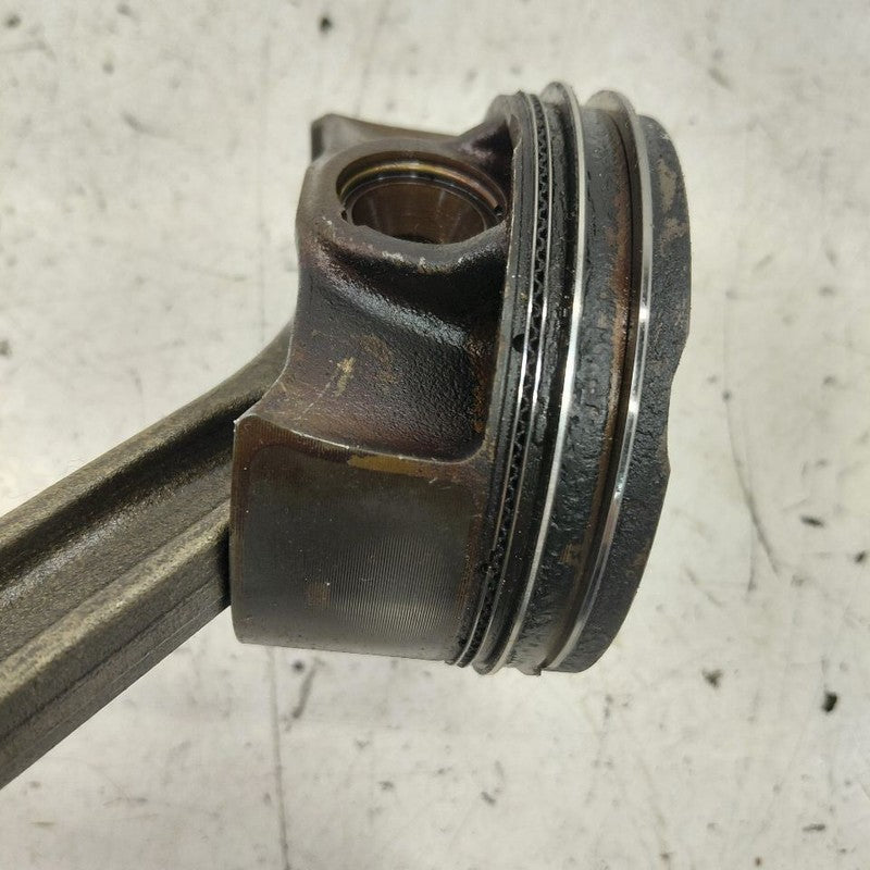 Volvo S60 Single Piston With Connecting Rod   2.0 2018 2017 2016