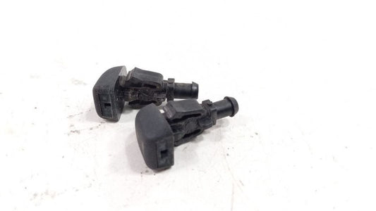 Nissan Sentra Windshield Wiper Washer Fluid Hood Sprayer Nozzles 2007 