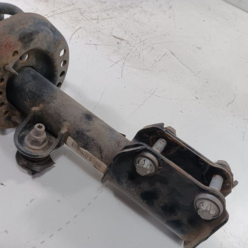 Passenger Right Strut Front Fits 19-23 Jeep Renegade OEM