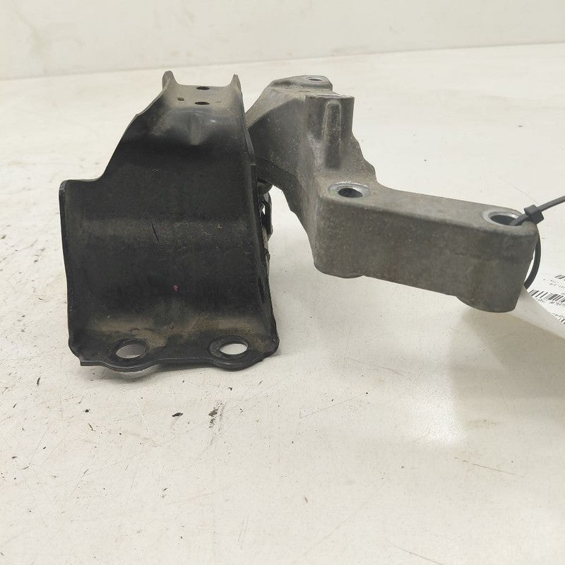 Nissan Versa Note Engine Motor Mount Right Passenger  2019 2018 2017