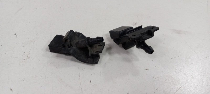 XD Scion Windshield Wiper Washer Fluid Hood Sprayer Nozzles 2008 2009 