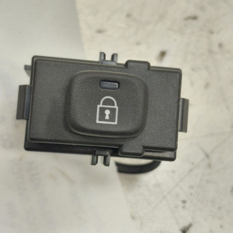 Volvo S60 Passenger Right Rear Power Door Lock Switch  2018 2017 2016