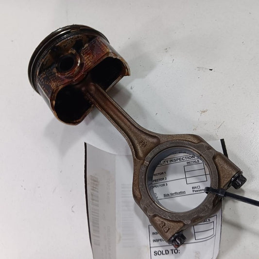 Mitsubishi Outlander Single Piston With Connecting Rod  2.4 2020 2021 