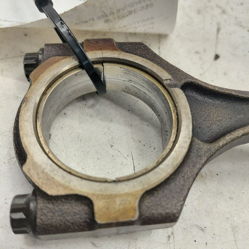 Hyundai Veloster Single Piston With Connecting Rod   1.6 2017 2016 201