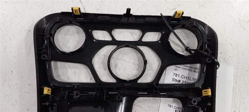 Chrysler 200 Temp Temperature Control Bezel Surround Dash Trim 2015 20