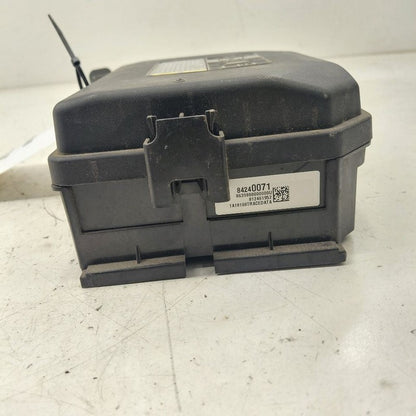 Fuse Box Engine Fits 16-18 Chevy Volt