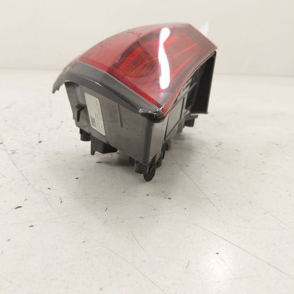 Driver Left Tail Light Brake Lamp VIN Fu 7th And 8th Digit 19-22 Toyot