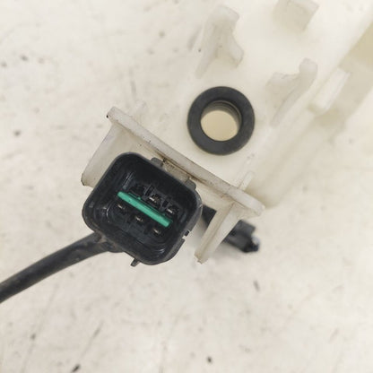 Windshield Washer Fluid Reservoir With Level Sensor 13-17 Hyundai Velo