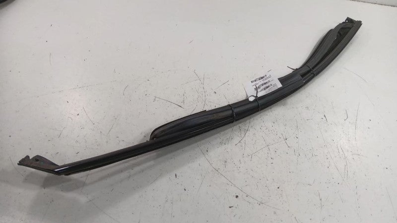 Dodge Dart Door Glass Window Seal Rubber Right Passenger Front  2013 2