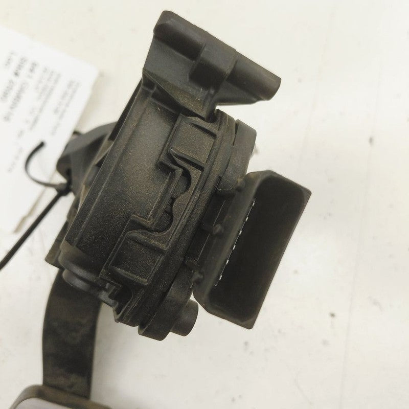 Cadillac XTS Gas Pedal      2016 2017 2018