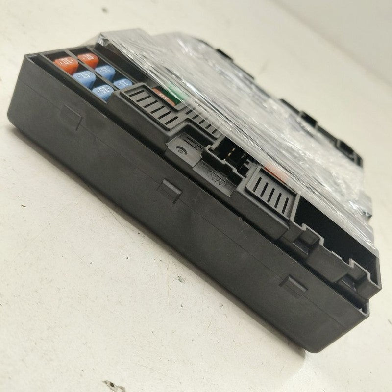 Driver Left Fuse Box Engine Fits 17-20 Nissan Rogue OEM