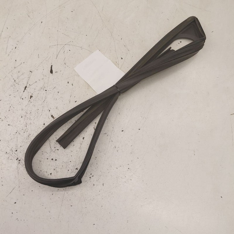 Mazda 6 Door Glass Window Seal Rubber Right Passenger Front  2018 2019