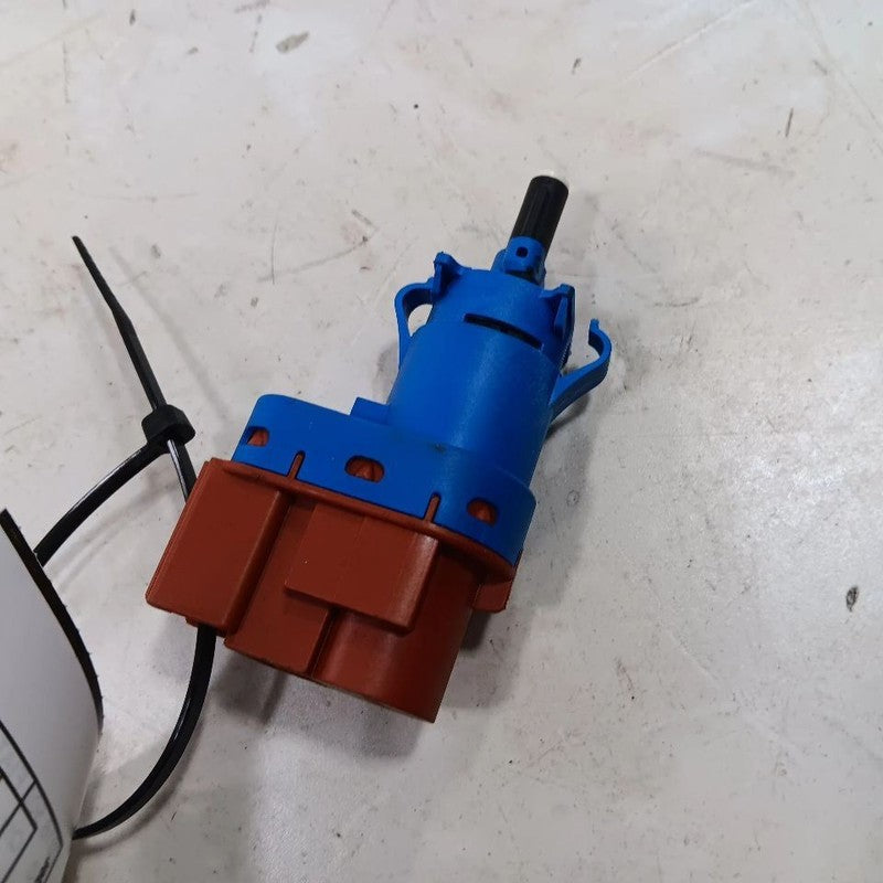 FIAT 500 Brake Pedal Switch  2017 2016 OEM