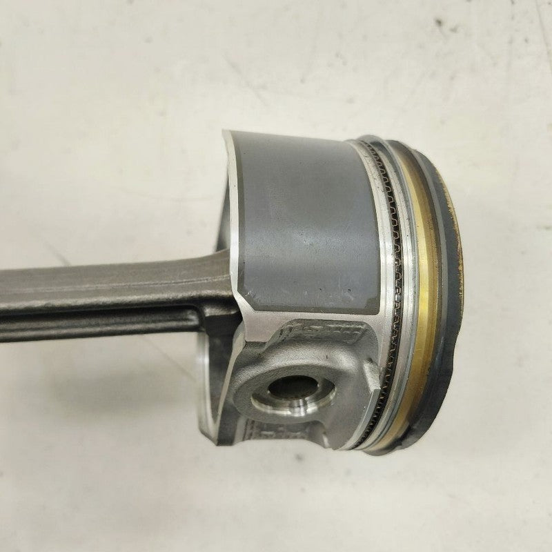 Nissan Versa Single Piston With Connecting Rod   1.6 2024 2023 2022 20