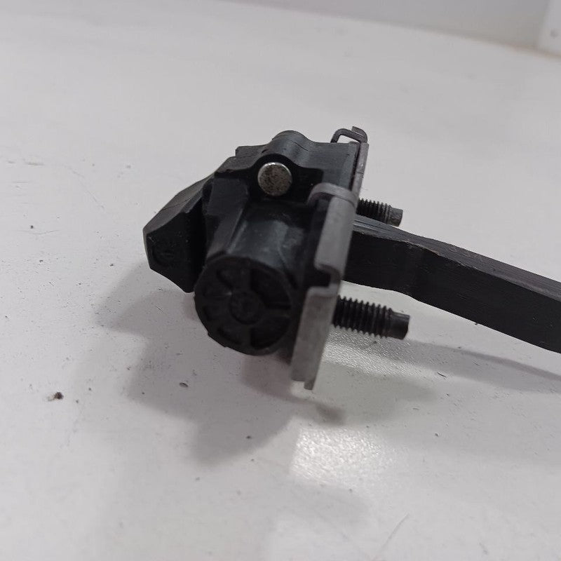 Fiat 500 Door Check Right Passenger Front Hinge Stopper Detent  2016 2