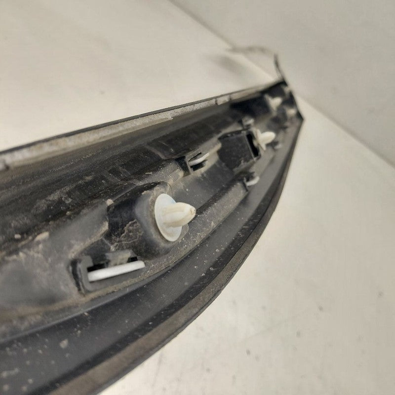Mitsubishi Outlander   Door Molding Trim Strip Left Driver Front  2018