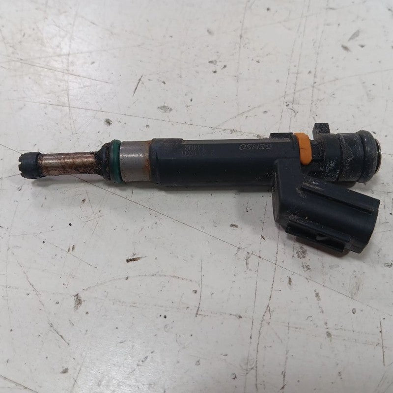 Fuel Injection Injector Fits 18-23 Nissan Kicks