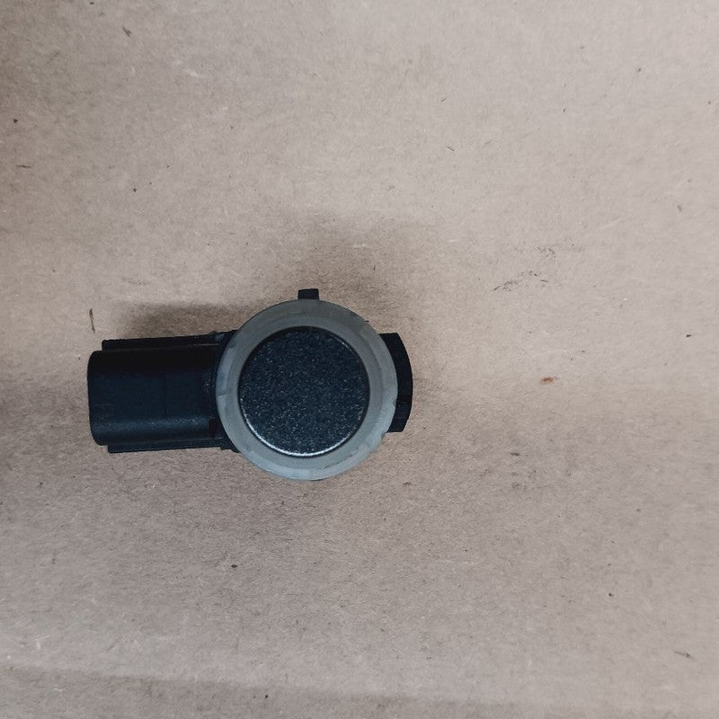Ford Edge Back up Sensor {HU5T15K859AAW} 2019 2020 2021 2022