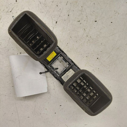 Hyundai Kona Dash Air Vent Center Middle  2021 2020 2019