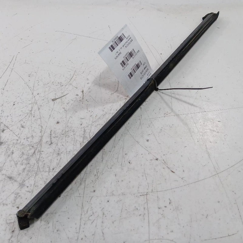 Ford Fiesta Right Rear Weather Strip Interior  2014 2015 2016 2017 201