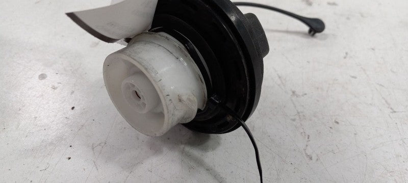 Hyundai Santa Fe Gas Tank Fuel Cap 2017 2018 2019