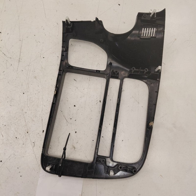 Mitsubishi Outlander   Radio Bezel Trim Dash Surround  2018 2017 2016