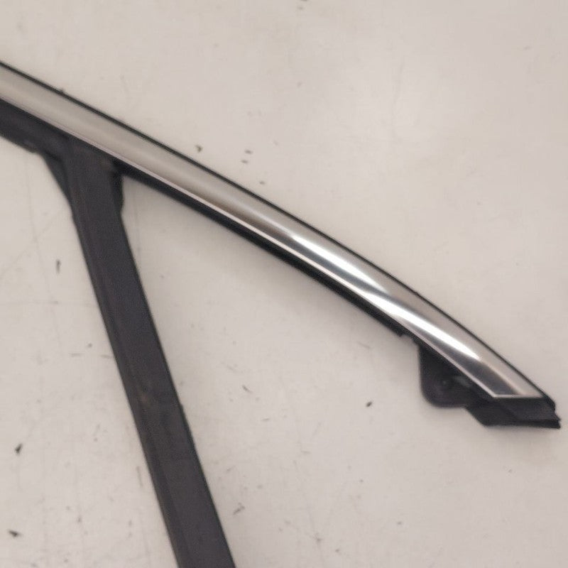 Ford Escape Door Glass Window Seal Rubber Right Passenger Front  2020 