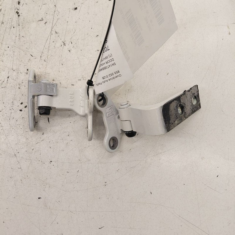 Nissan Rogue Door Hinge Set Right Rear Passenger  2021 2022 2023